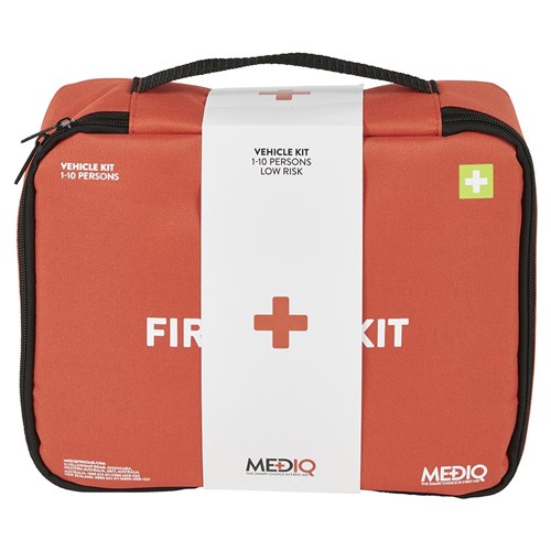 ESSENTIAL VEHICLE FIRST AID KIT IN SOFT PACK